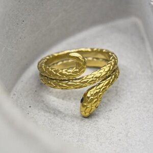 Gold 16K Snake Ring